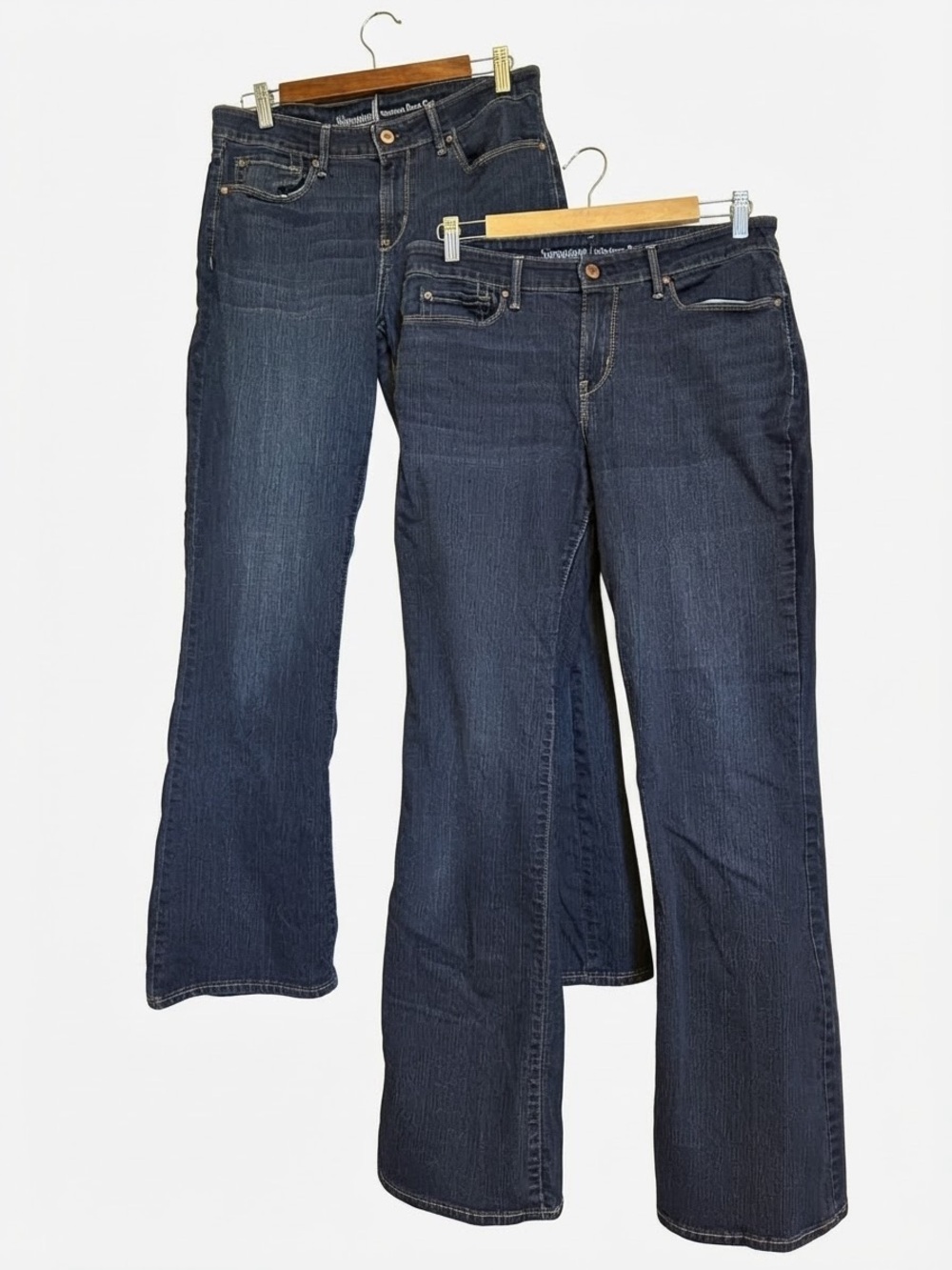 2 Pair women jeans Signature by Levi Strauss Modern Boot Cut Jeans 10M / W30 L32